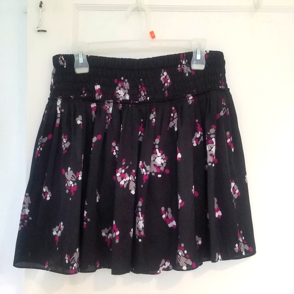 Women's Black Skater Style Skirt - Picture 1 of 4